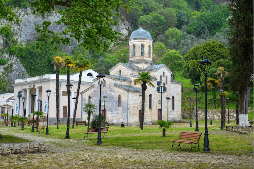 Паломничество в Абхазию Православные святыни 
