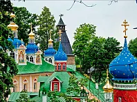 Осенний Псковско Печерский монастырь