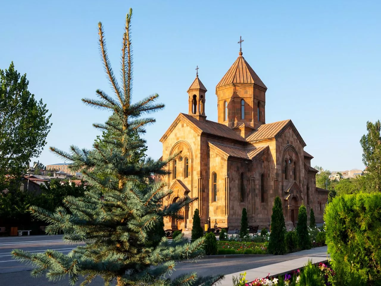 По святыням Армении