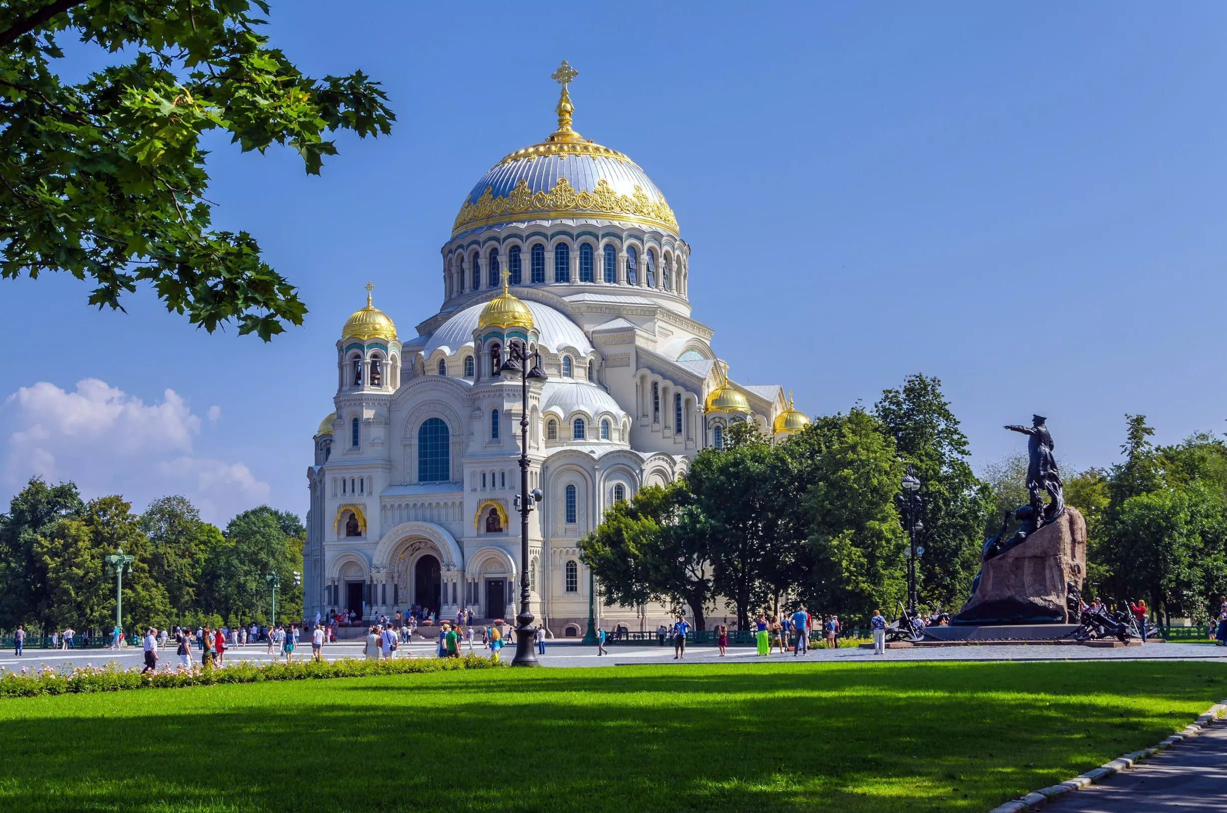 По Святыням и монастырям Санкт Петербурга 